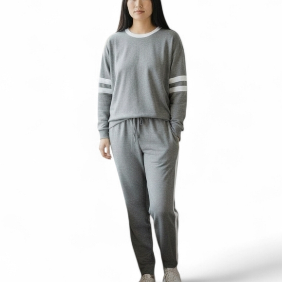 Unbranded Pants - Womens 2 Piece Crewneck Long Sleeve Wide-Leg Travel Sweatsuit - NWOT